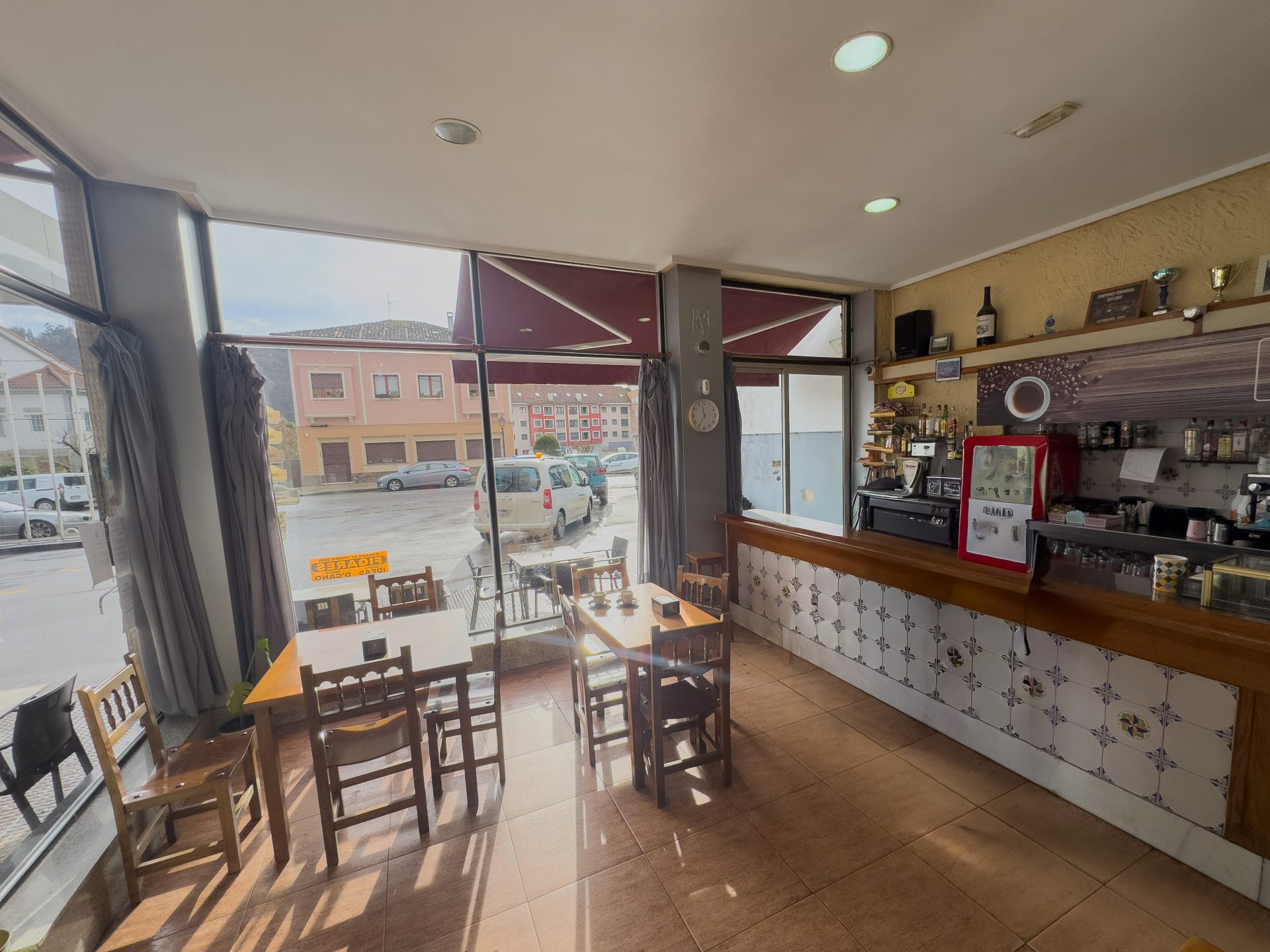 Bar Camper - 2